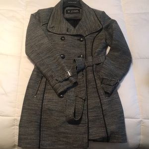 Guess Black and White belted Coat with black buttons, zipper detail on pockets.